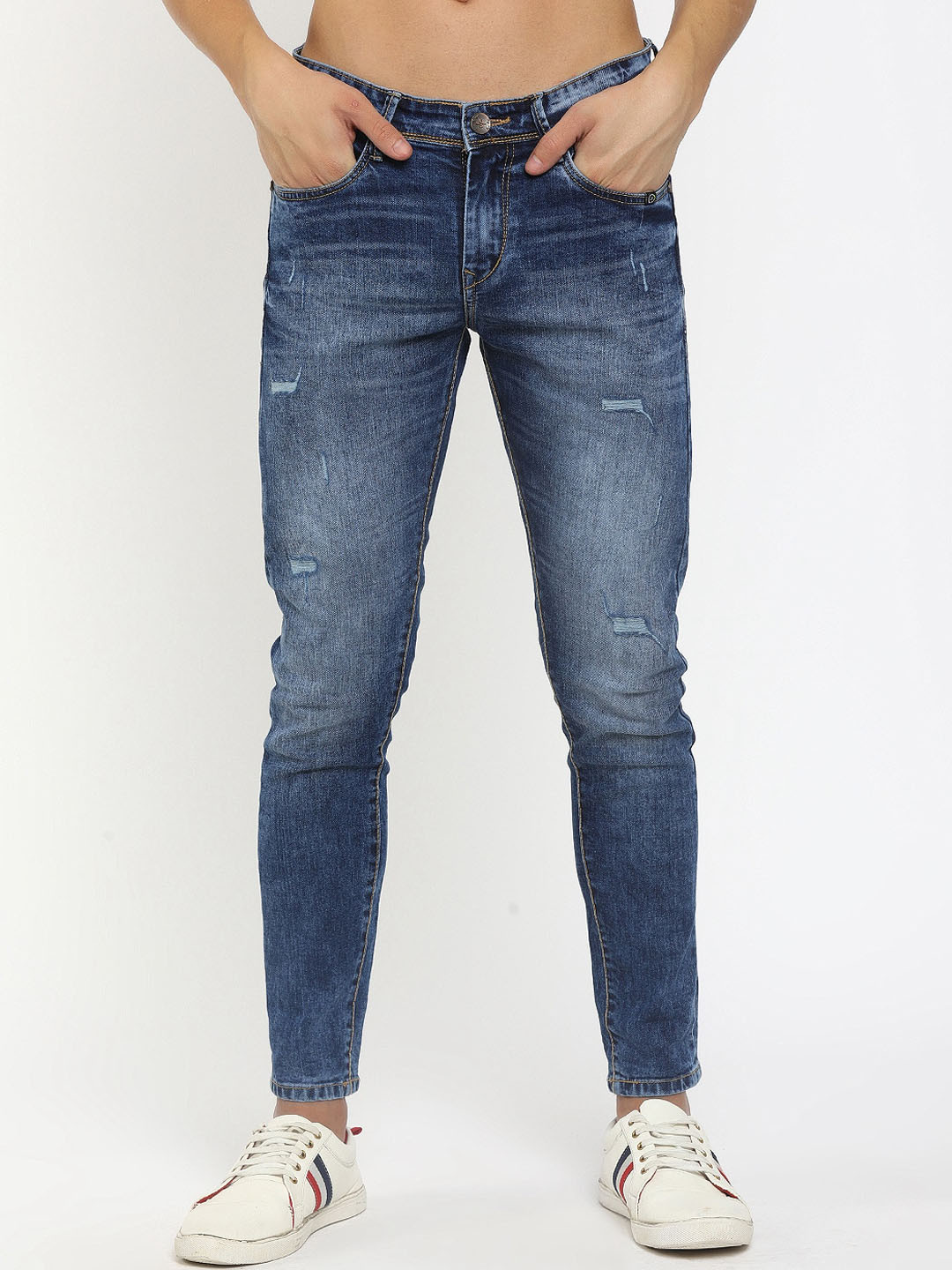 

V-Mart Men Blue Classic Slim Fit Mildly Distressed Heavy Fade Jeans
