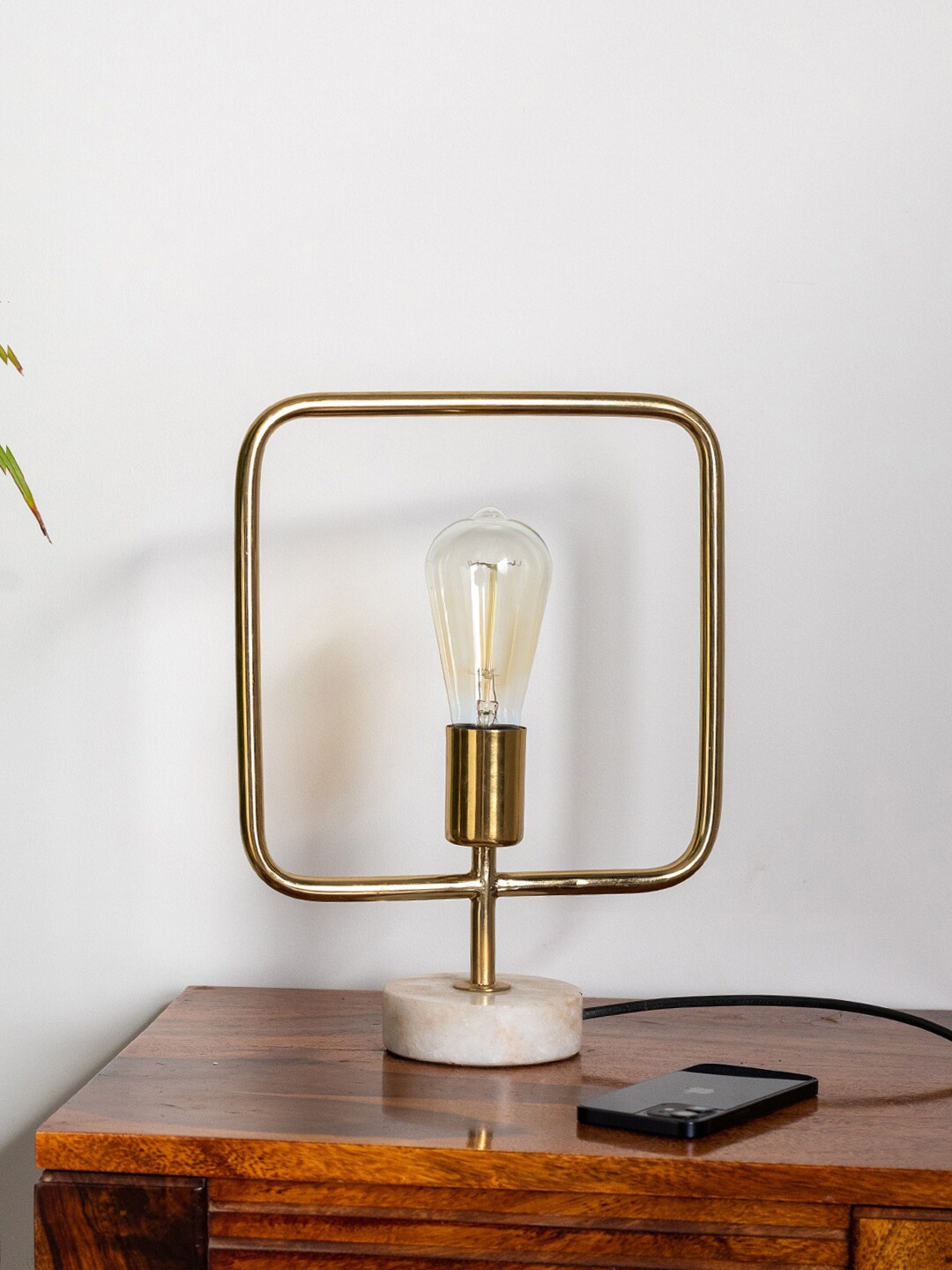 

ExclusiveLane White Flattened Cube Table Lamp