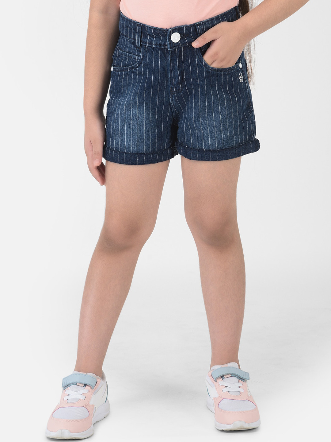 

Crimsoune Club Girls Navy Blue Washed Slim Fit Outdoor Denim Shorts