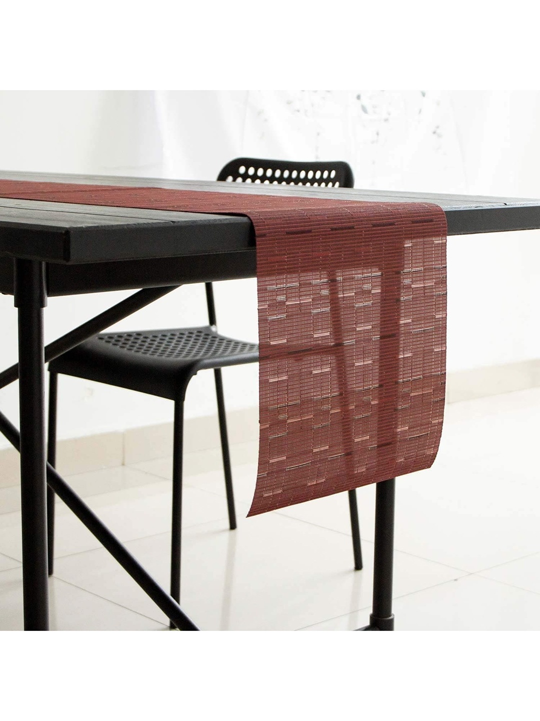 

royalkart Burgundy Set of 7 Dining Table Mats With Runner