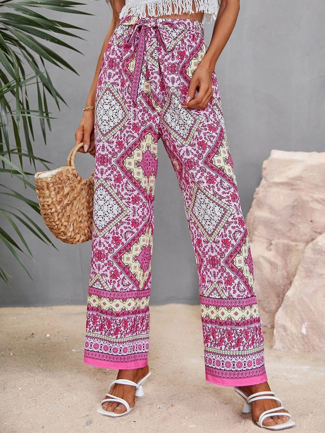 

Kotty Women Multicoloured Ethnic Motifs Printed Relaxed High-Rise Easy Wash Trousers, Multi