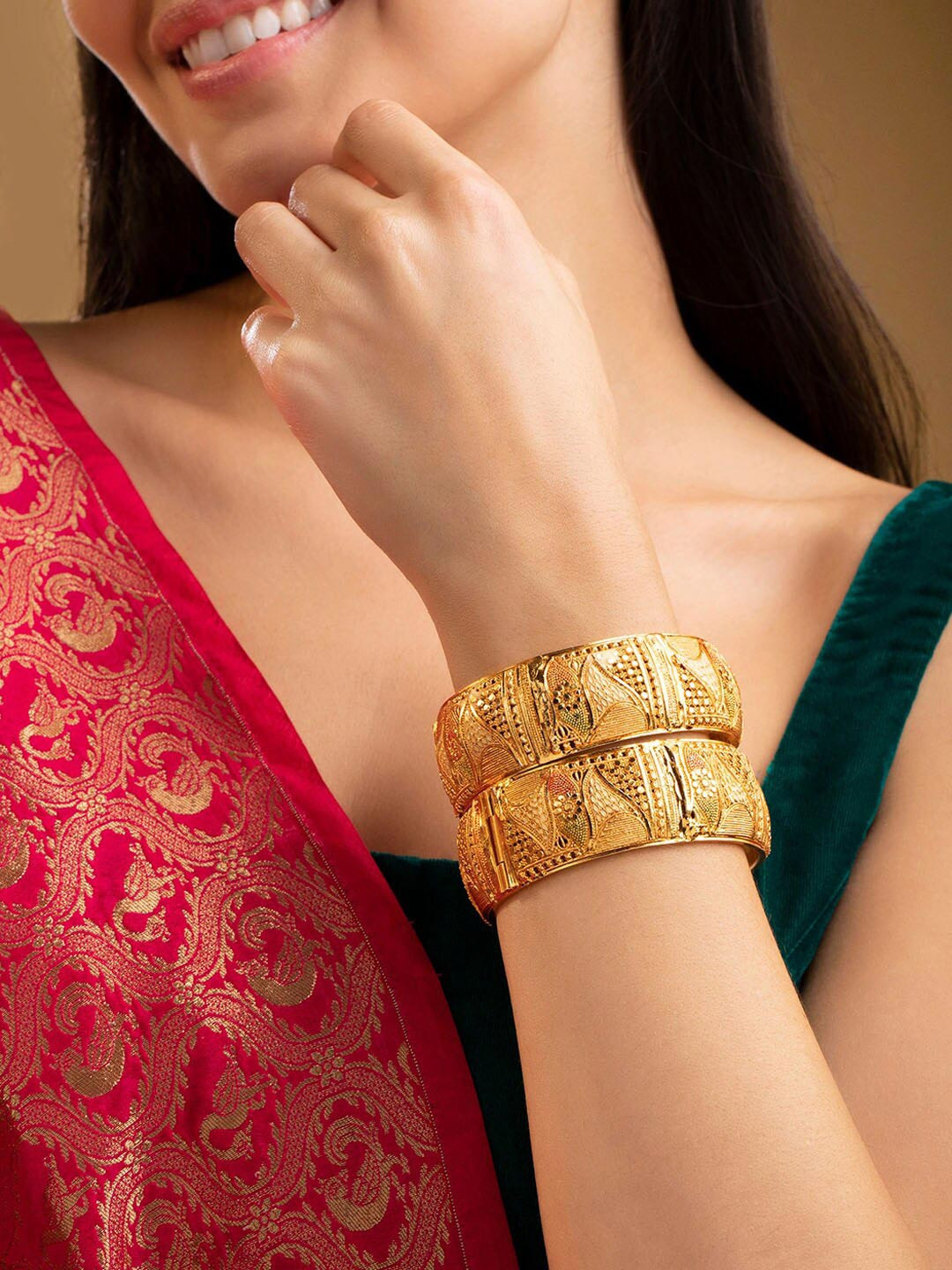 

Rubans Set Of 2 Gold-Plated Bangles With Pink And Green Enamel Design