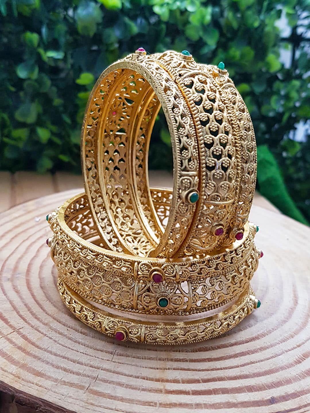 

GRIIHAM Set of 6 Gold-Plated & Green American Diamond Studded Bangle