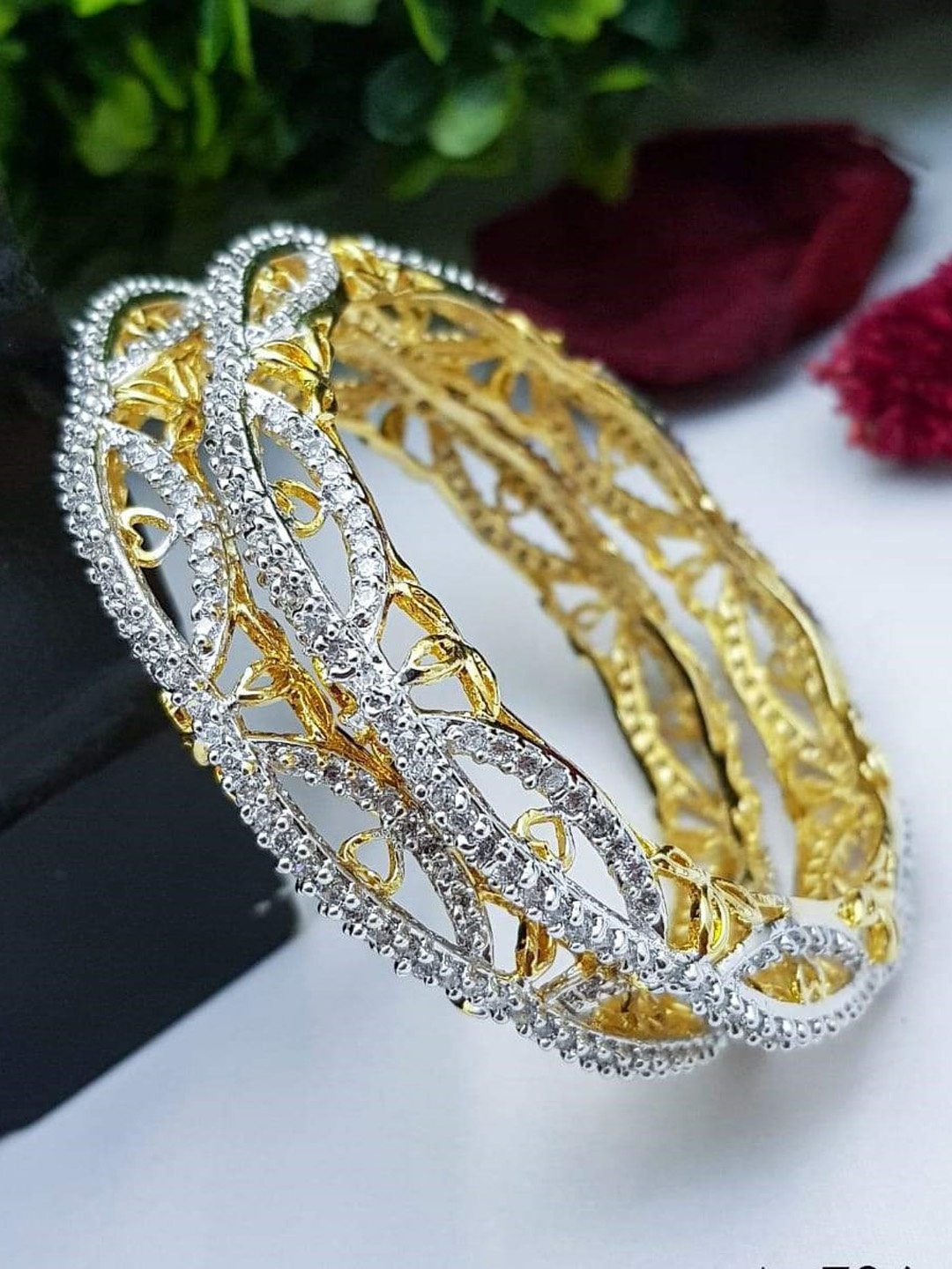 

GRIIHAM Set of 2 Gold-Plated Cubic Zirconia Studded Bangles