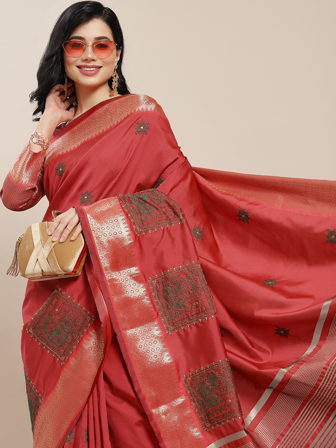 

RAJGRANTH Red & Golden Ethnic Motifs Embroidered Saree