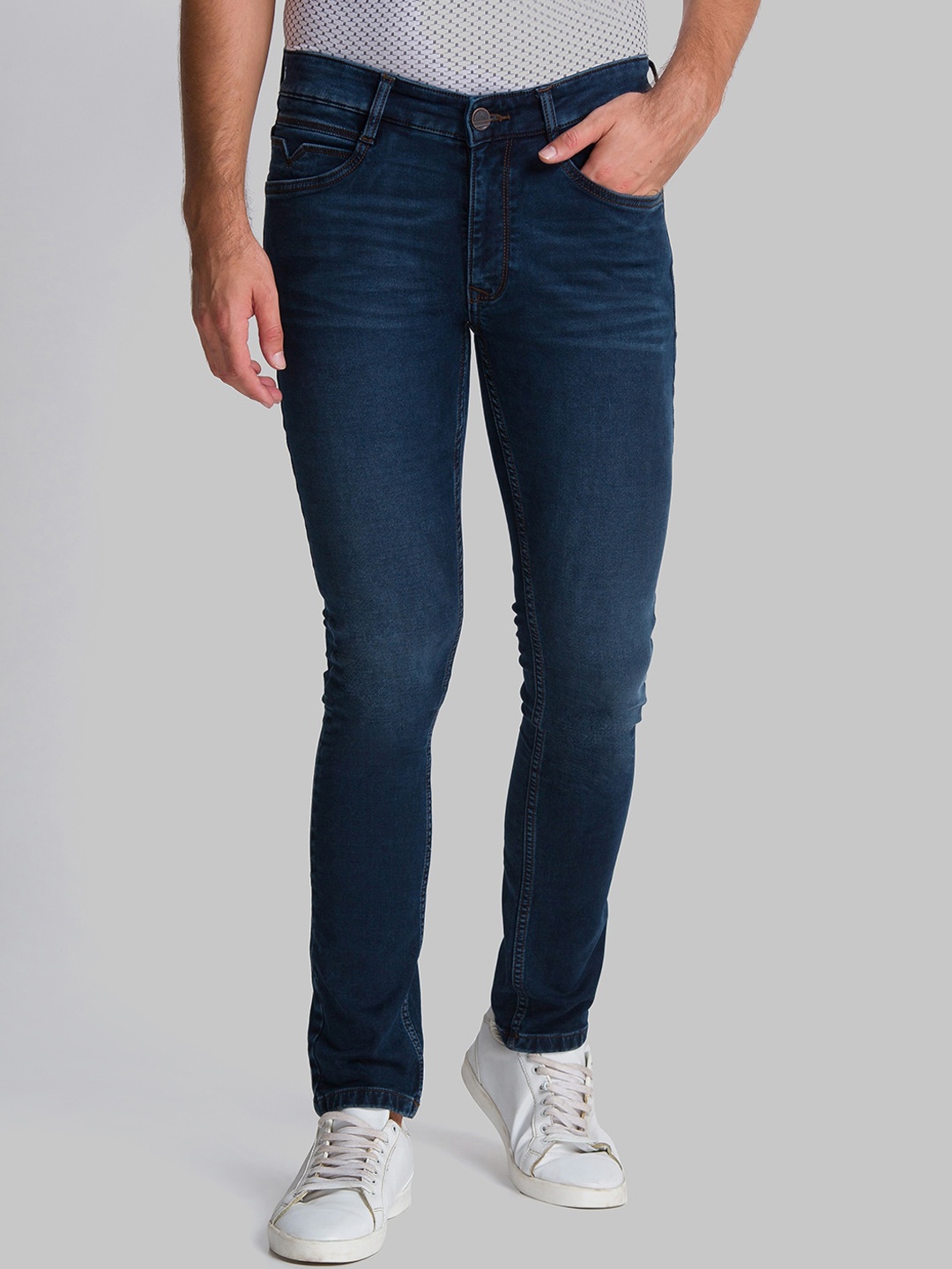 

Parx Men Blue Skinny Fit Light Fade Jeans