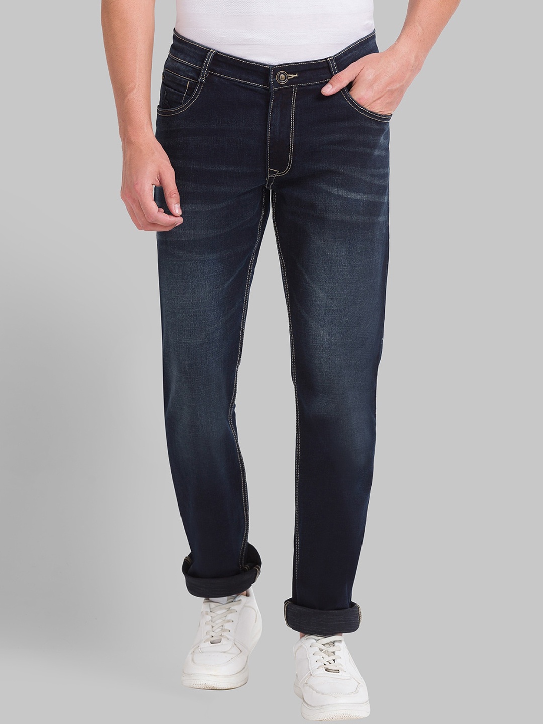

Parx Men Blue Tapered Fit Heavy Fade Jeans