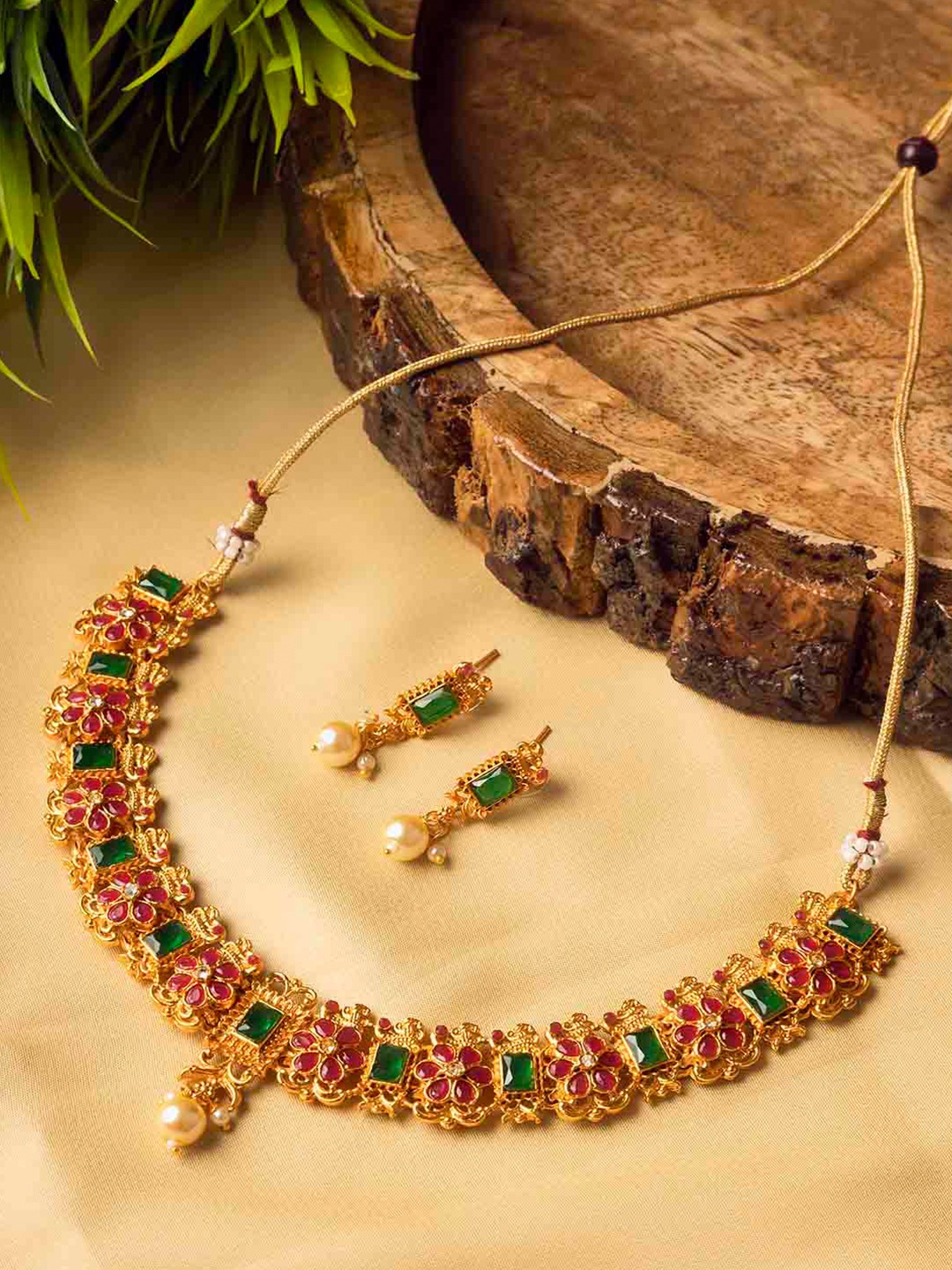 

StileAdda Gold-Plated Red & Pink Stones-Studded & Beaded Flower Jewellery Set
