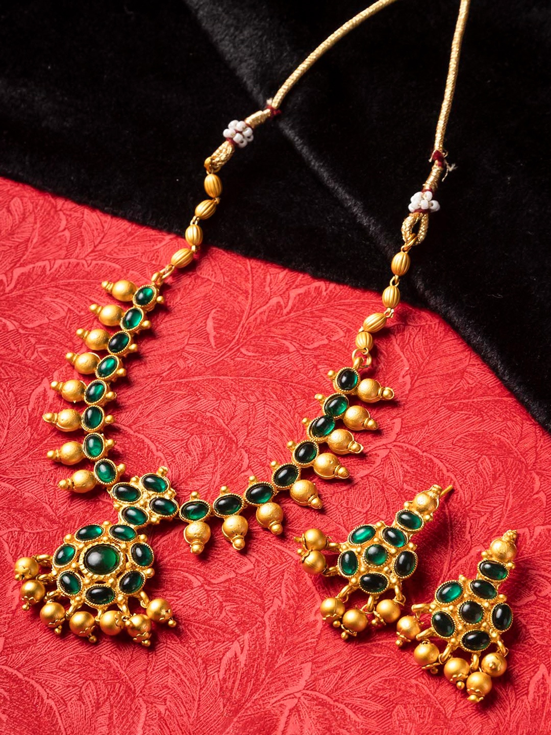 

StileAdda Gold-Plated Green Stone-Studded & Beaded Jewellery Set