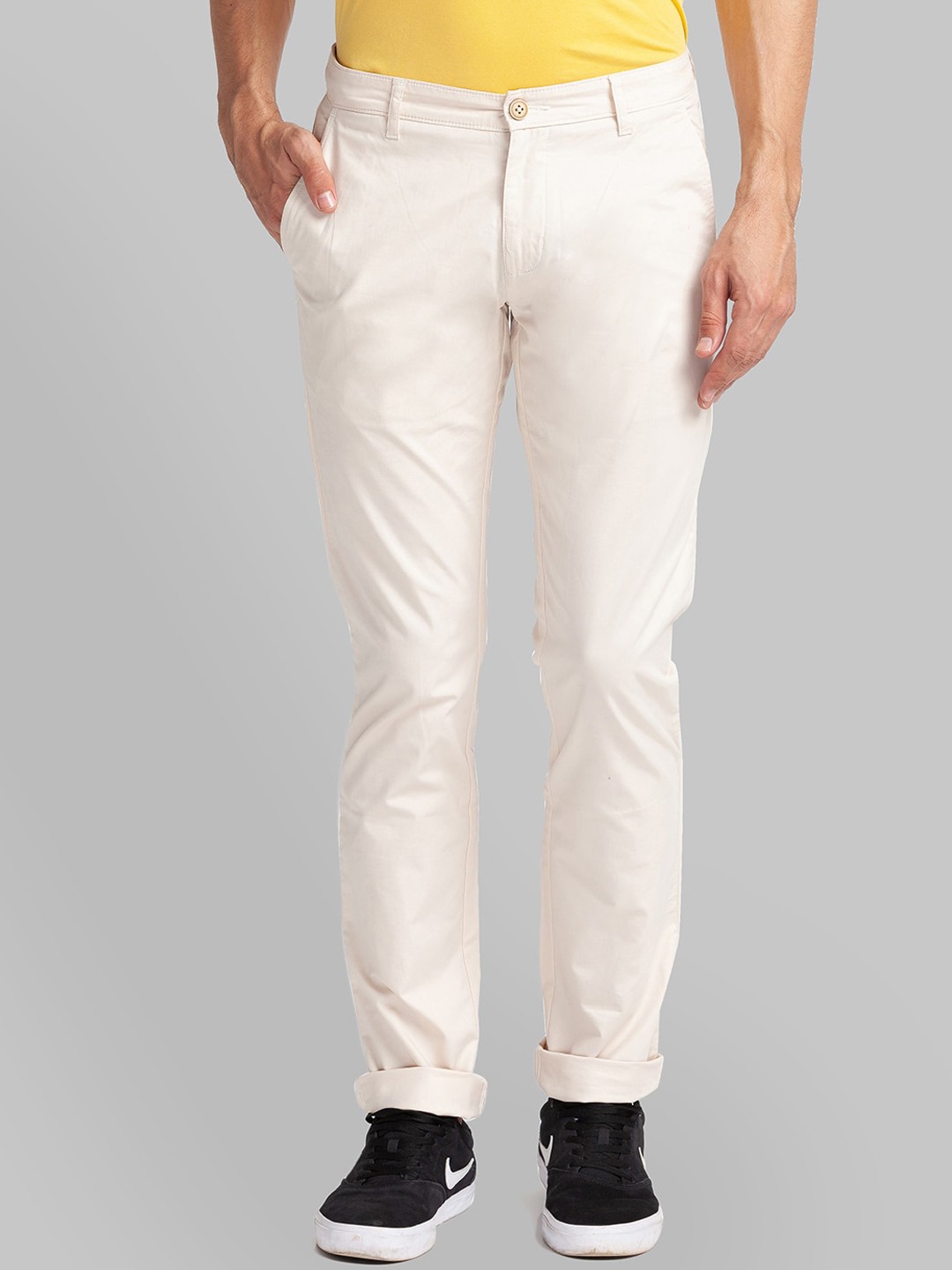 

Parx Men Off White Tapered Fit Trouser