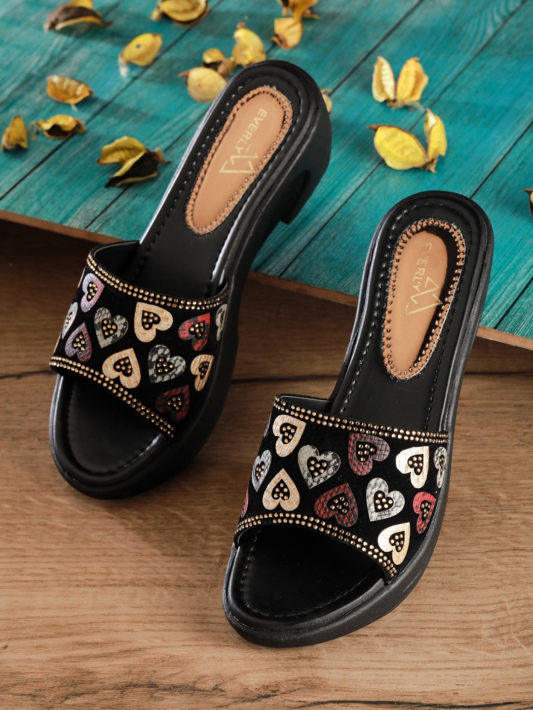 

EVERLY Black Embellished Wedges