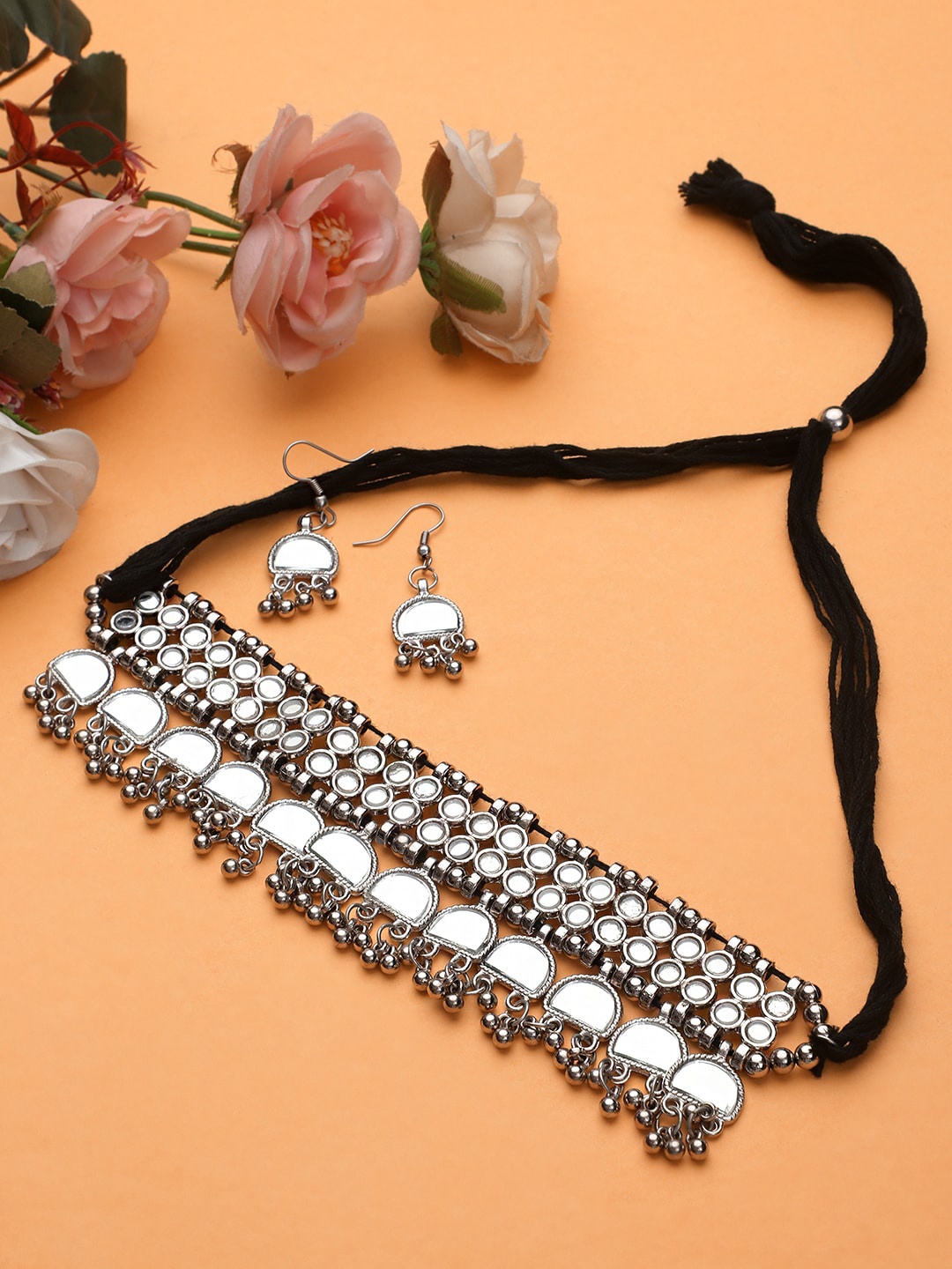

KACY Silver-Plated Silver-Toned Mirror Studded Choker Jewellery Set