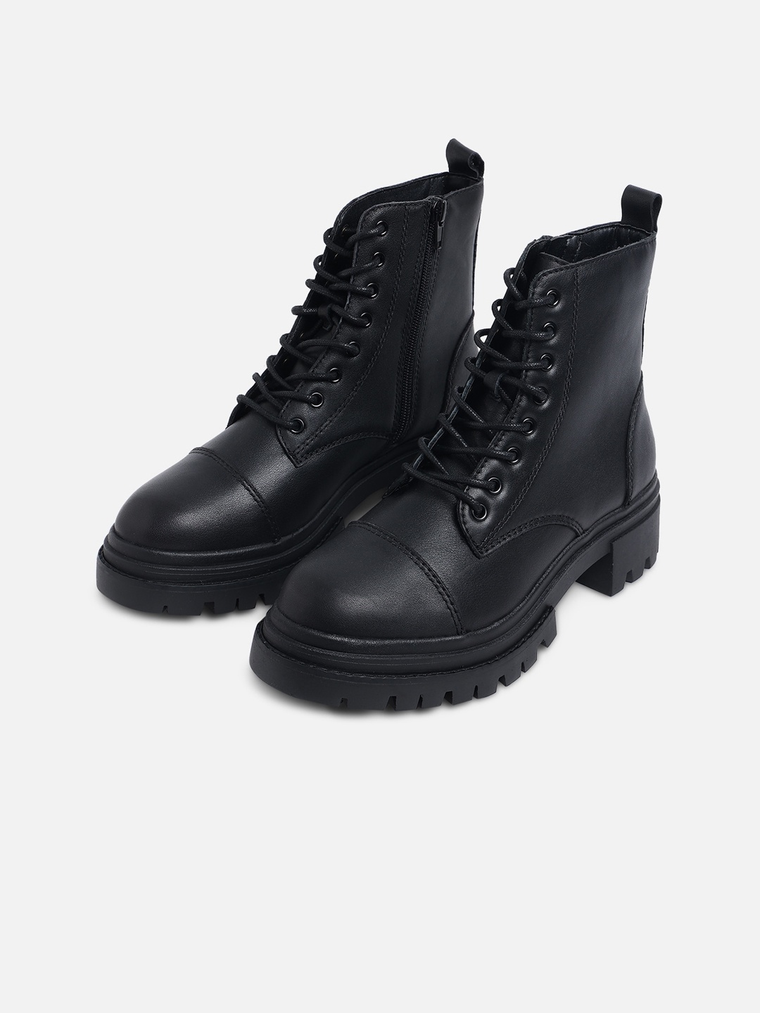 

ALDO Women Black Solid Zip Up Boots