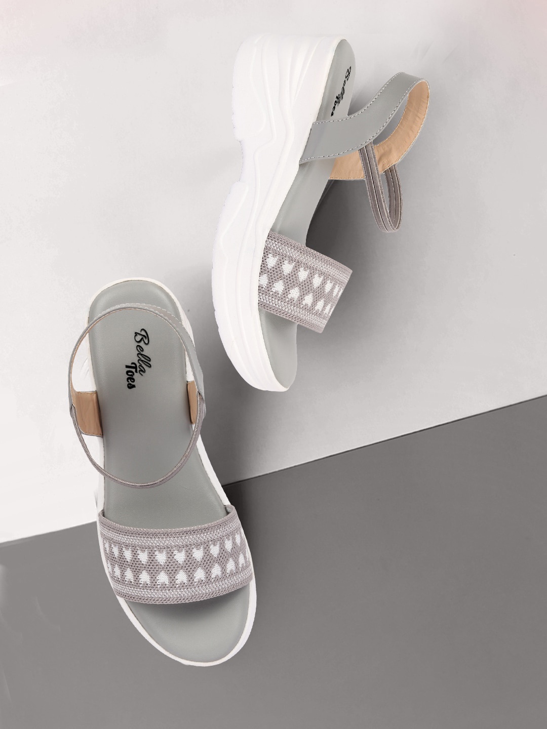 

Bella Toes Women Grey & White Printed Flatform Sandals