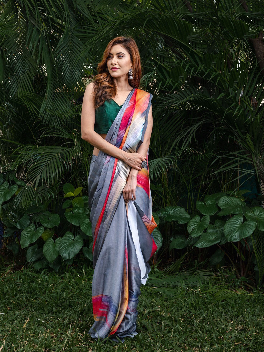 

BEATITUDE Grey & Red Satin Saree