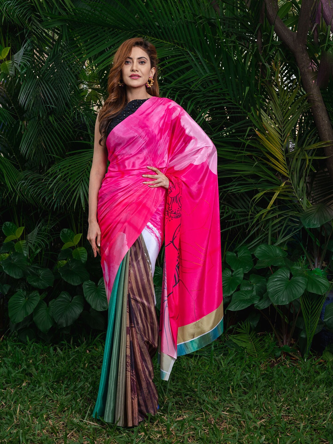 

BEATITUDE Peach-Coloured & Blue Printed Silk Blend Saree