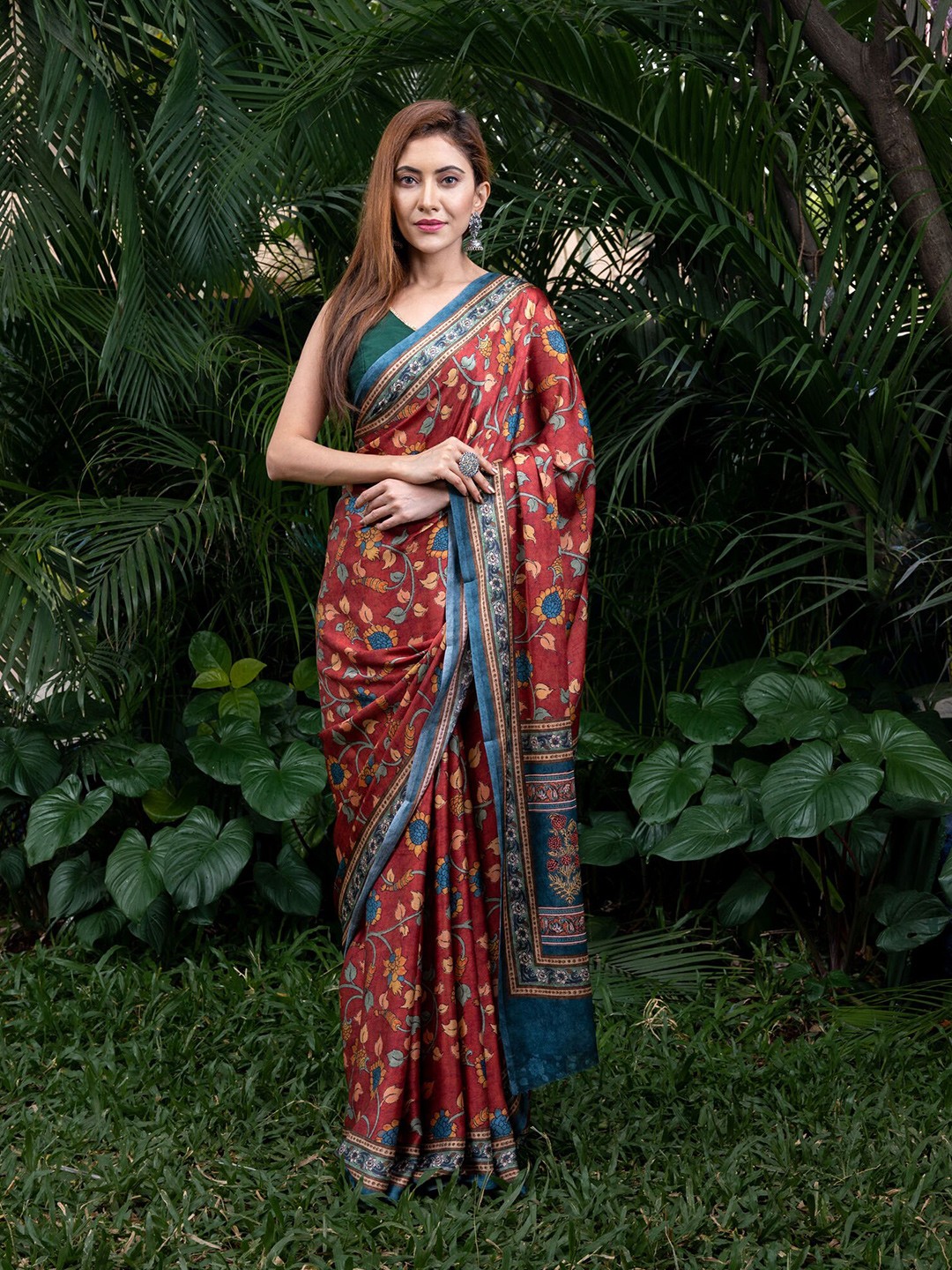 

BEATITUDE Red & Blue Kalamkari Mirror Work Satin Saree