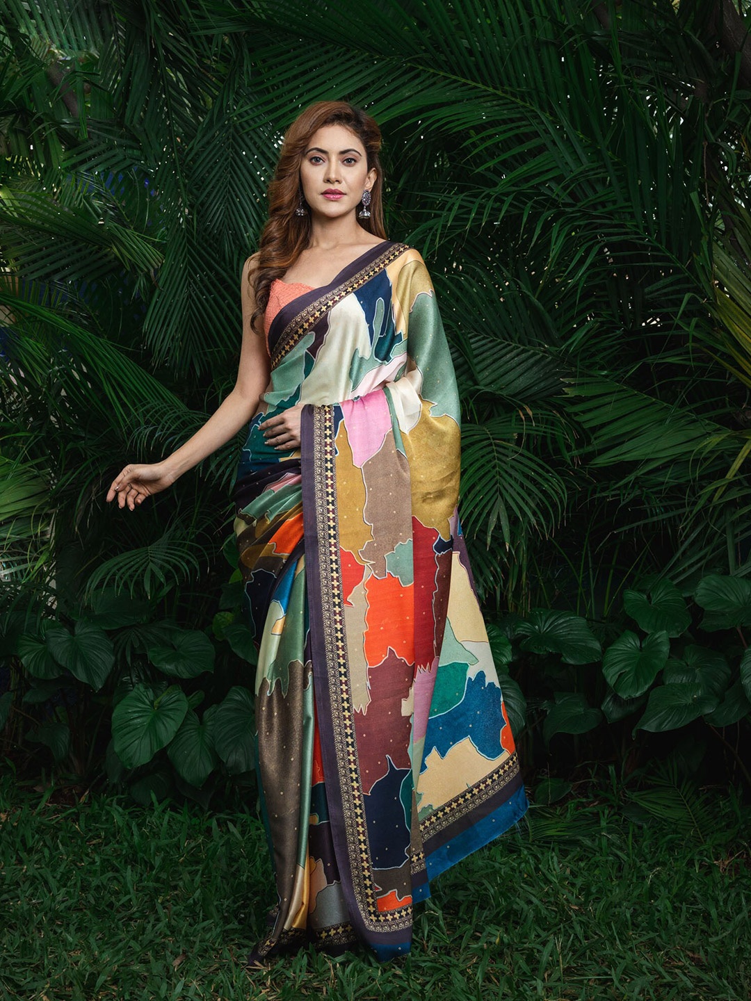 

BEATITUDE Blue & Orange Printed Satin Silk Saree