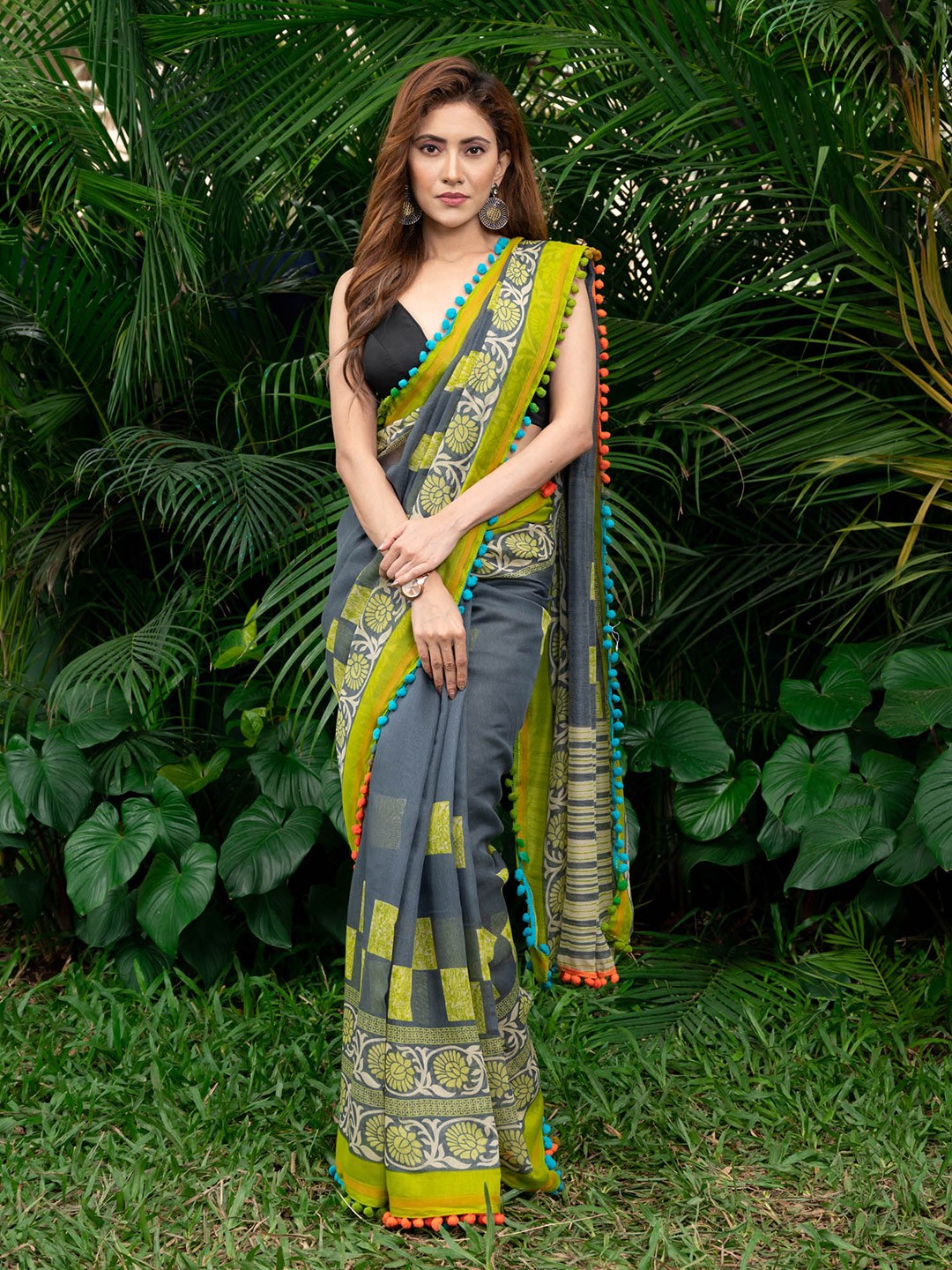 

BEATITUDE Grey & Green Printed Soft Blended Mulmul Cotton Saree with Pom Pom Border