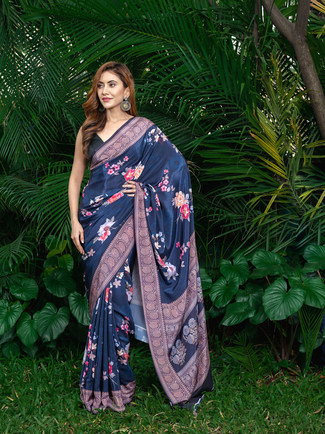 

BEATITUDE Blue & Purple Floral Silk Blend Saree