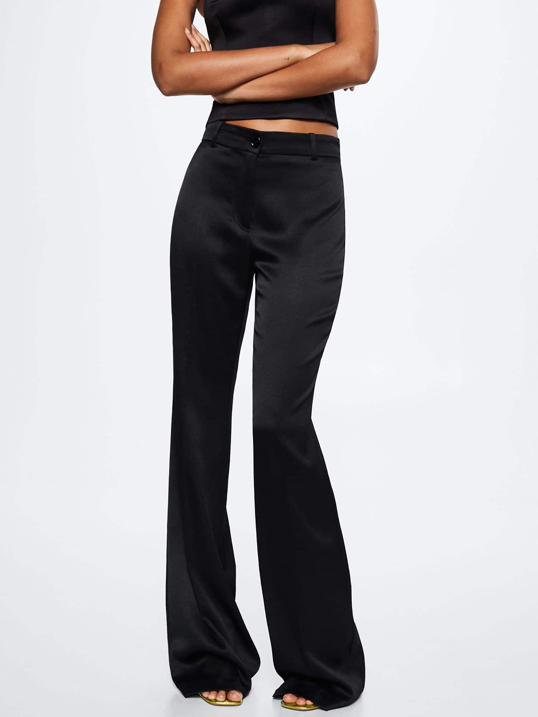 

MANGO Women Black Satin Finish Mid-Rise Parallel Trousers