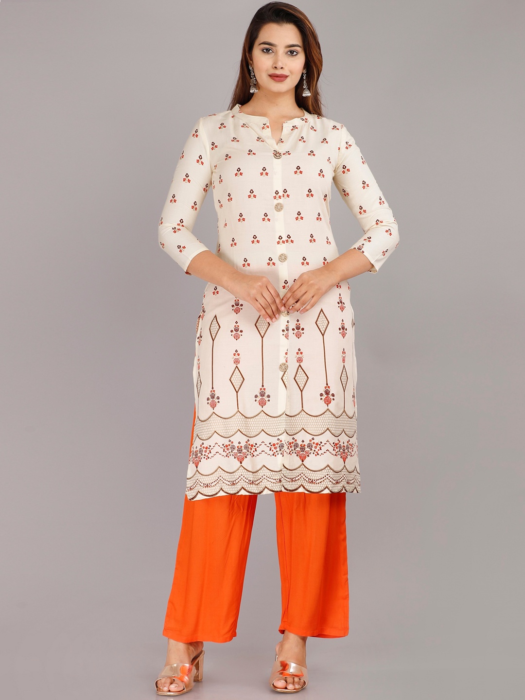 

SP DESIGNS Women Off White Floral Printed Kurta with Trousers