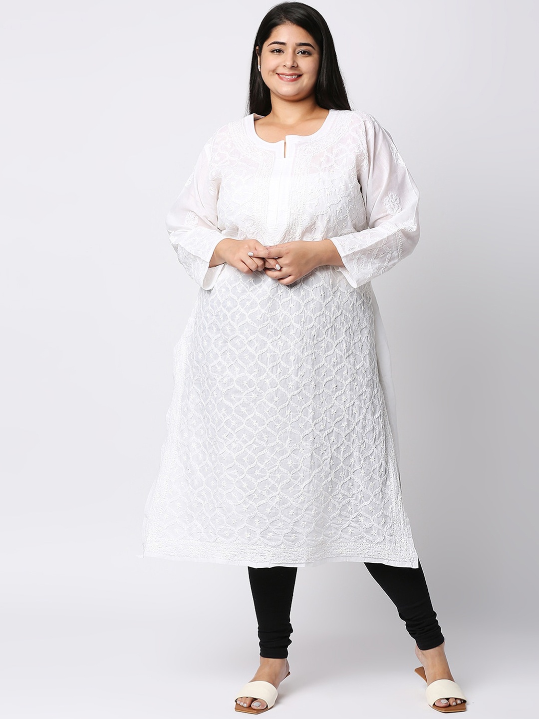 

Indiankala4u Women White Floral Embroidered Keyhole Neck Flared Sleeves Chikankari Kurta