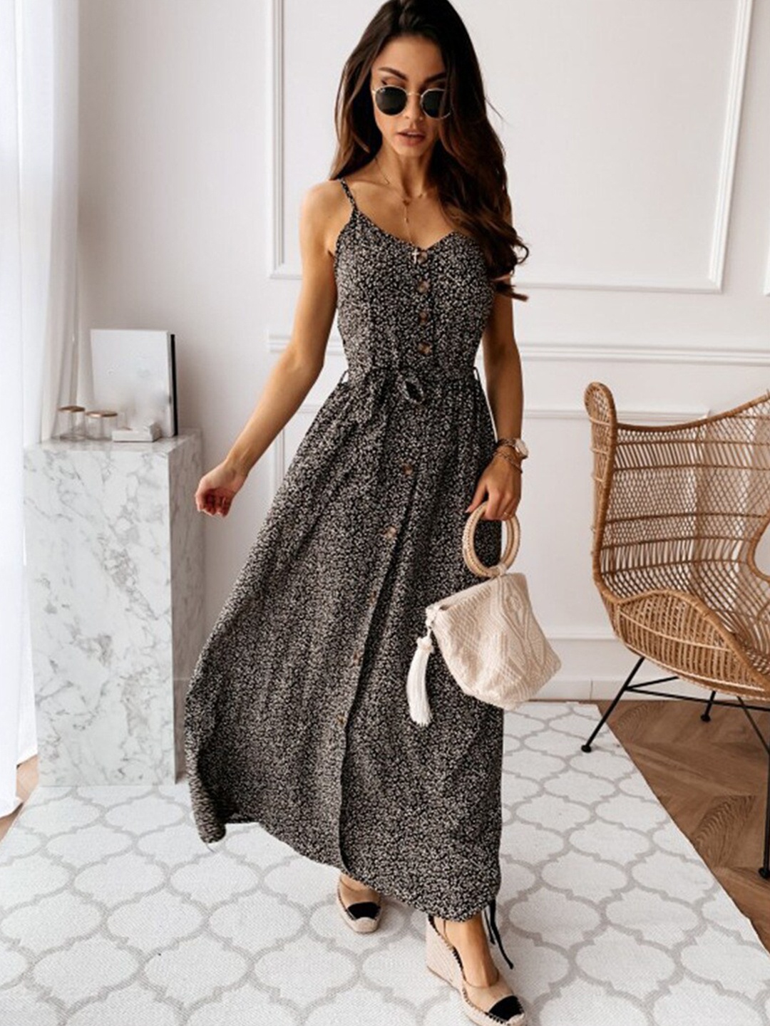 

BoStreet Black Floral Maxi Dress