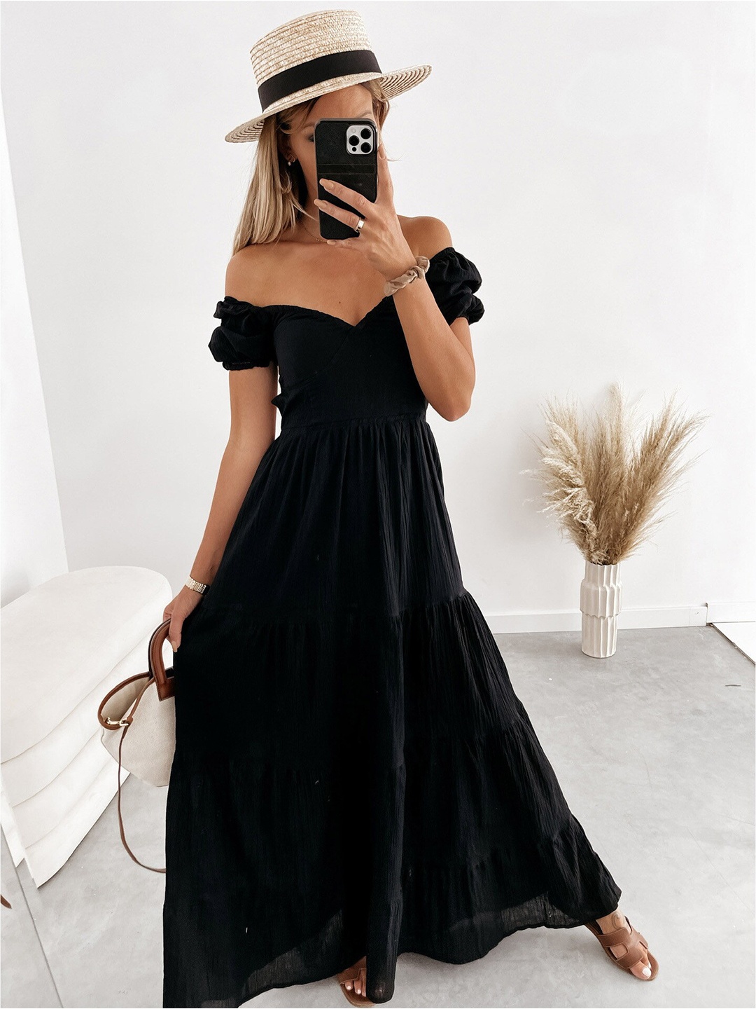 

BoStreet Black Off-Shoulder Maxi Dress