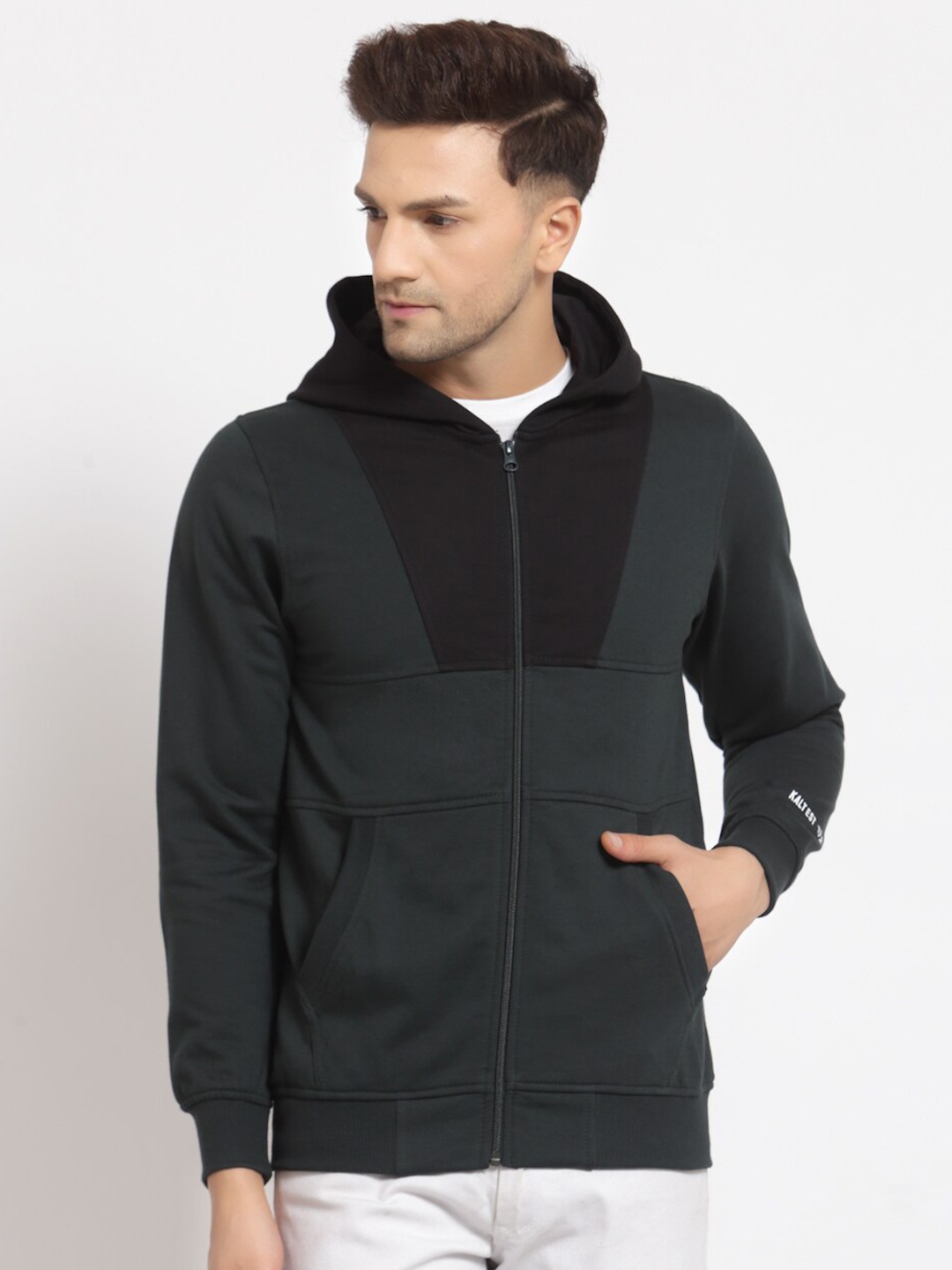 

Kalt Men Green Sweatshirt