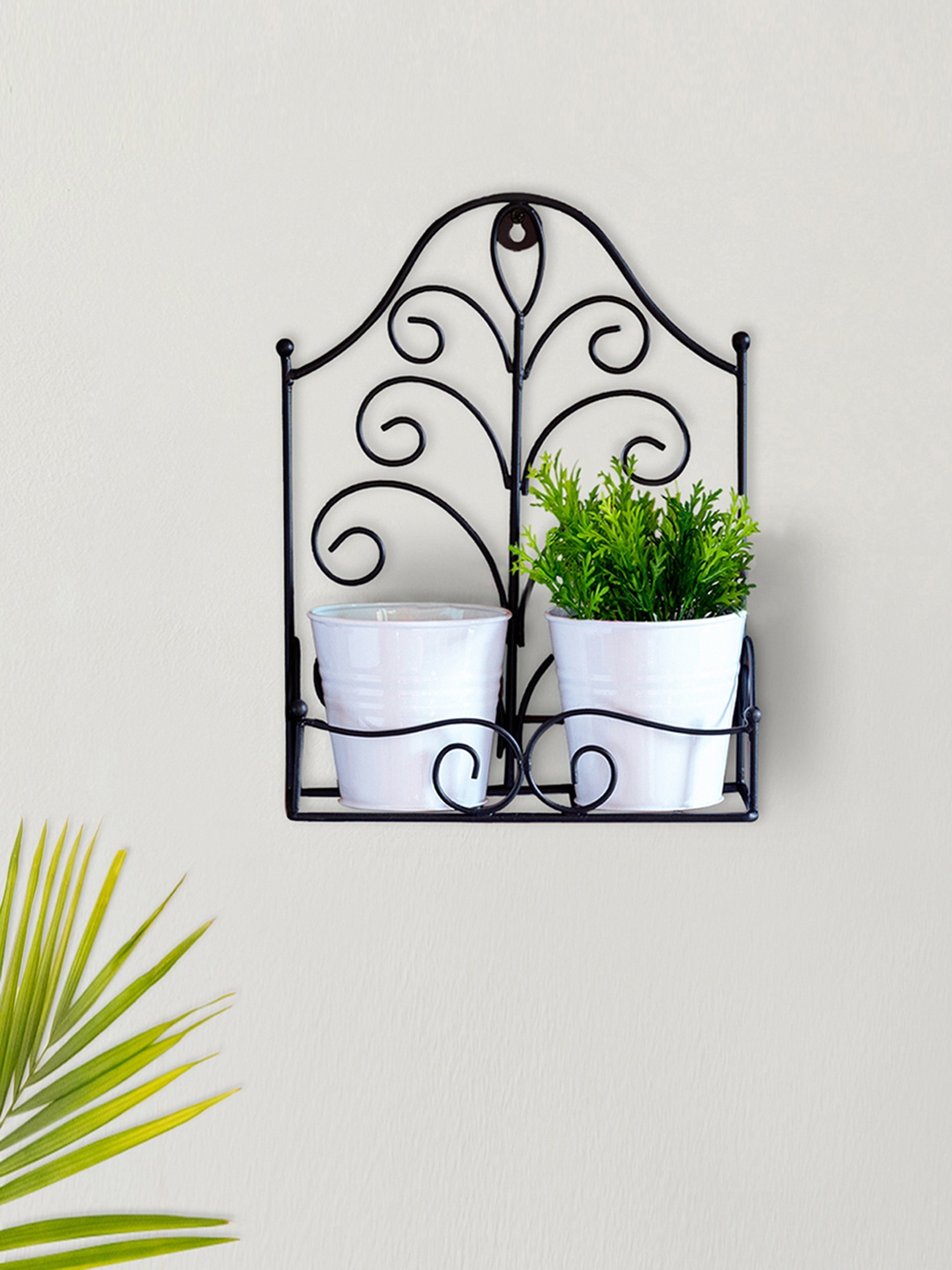 

ExclusiveLane Set Of 2 White Fern Leaf Solid Metal Planters With Holder