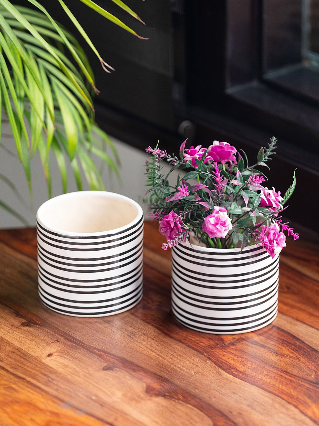 

ExclusiveLane Set Of 2 White Striped Pillars Ceramic Planters Pots