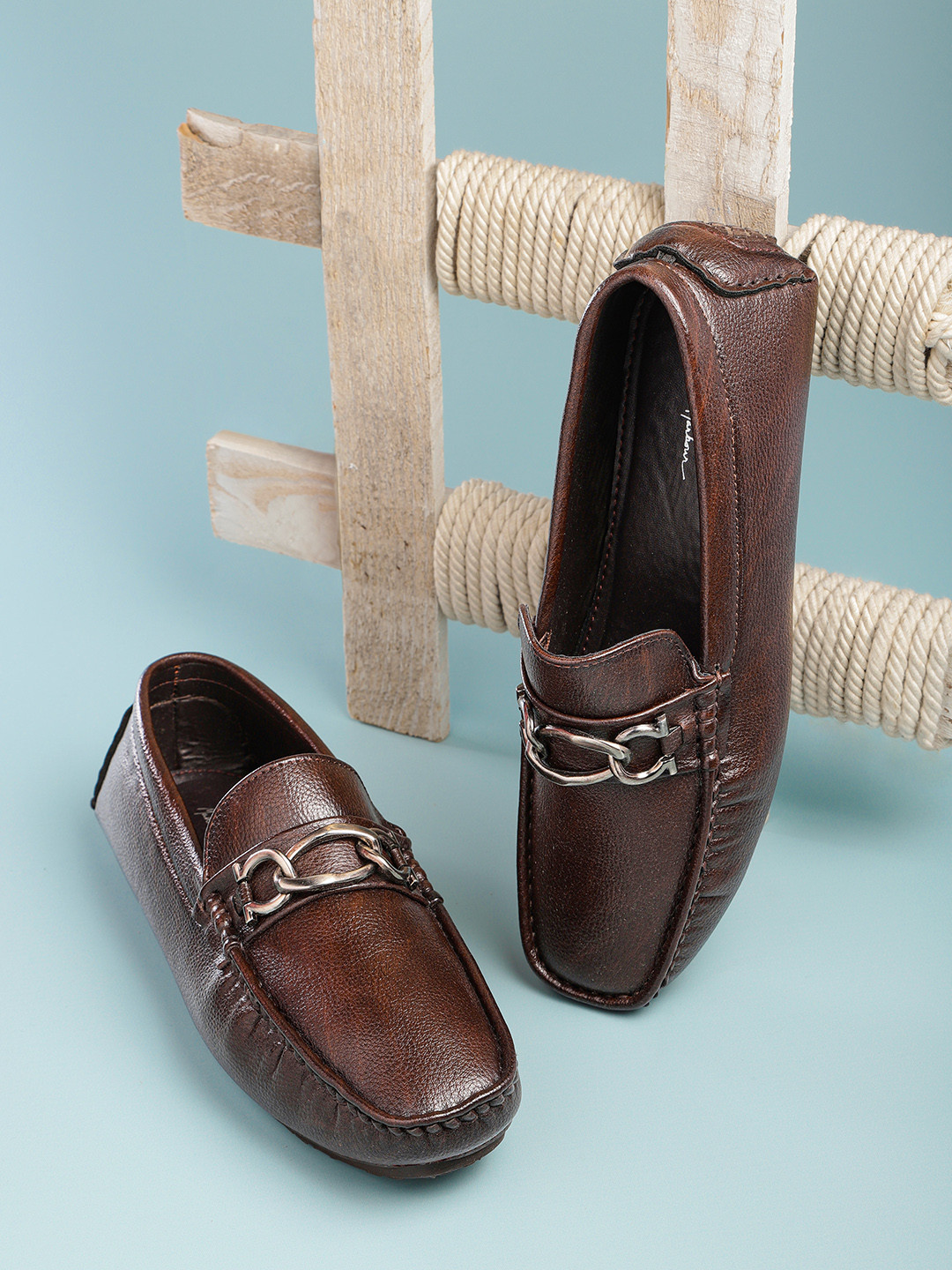 

Mast & Harbour Men Embellished Driving Shoes, Coffee brown