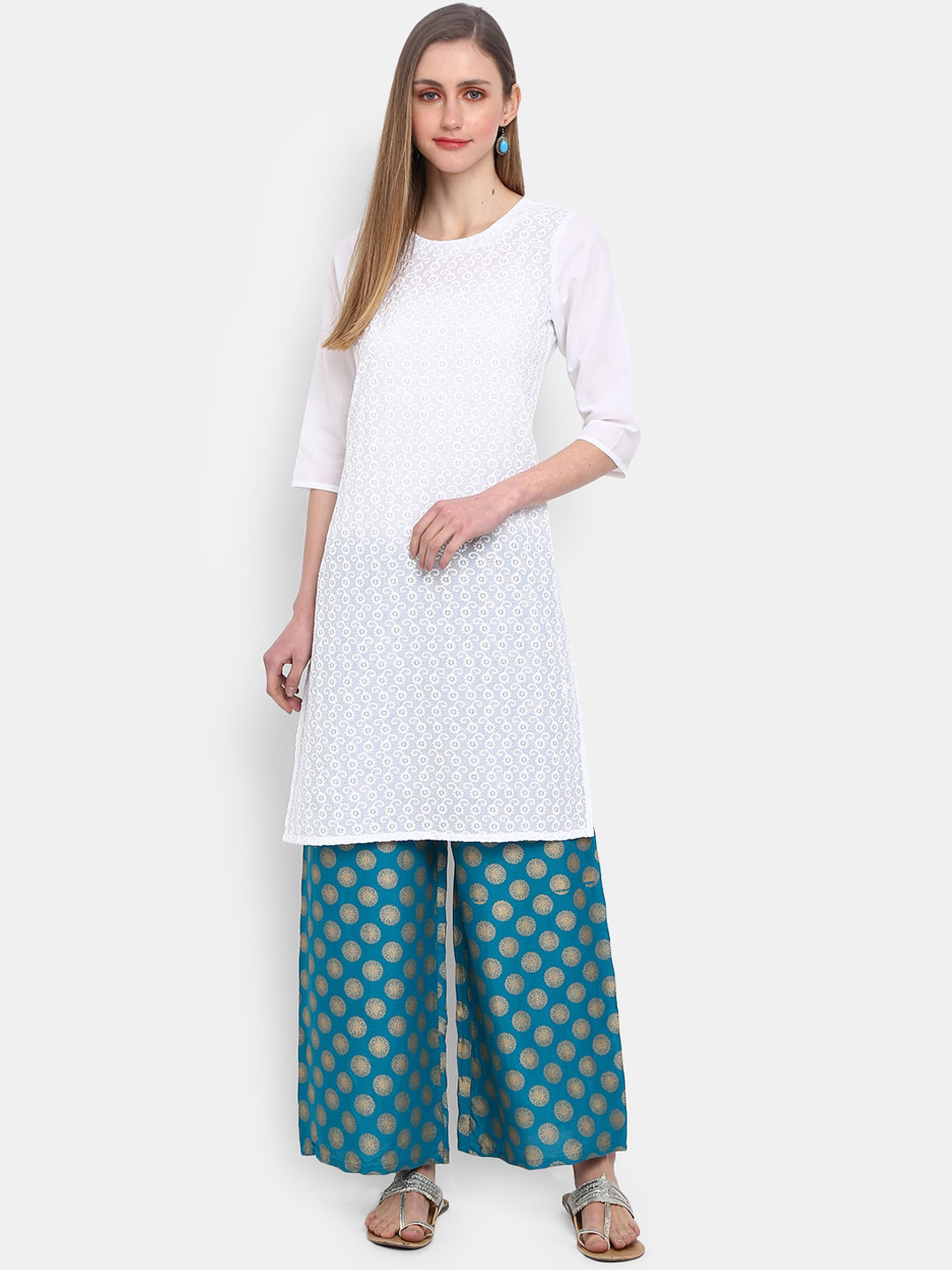 

Desi Mix Women White Geometric Embroidered Thread Work Kurta