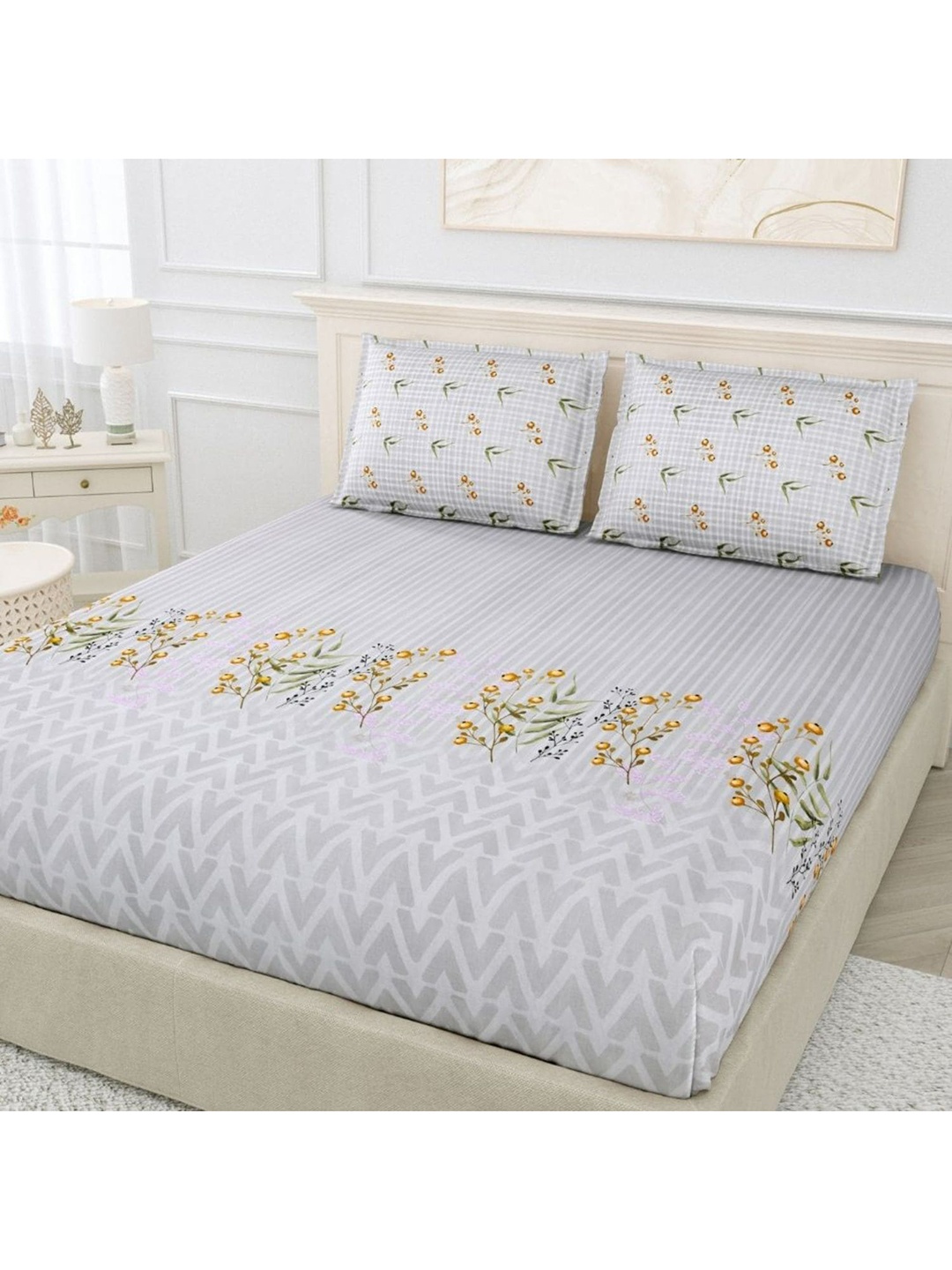 

haus & kinder Grey & Green Floral 186TC Pack of King Bedsheet With 2 Pillow Covers