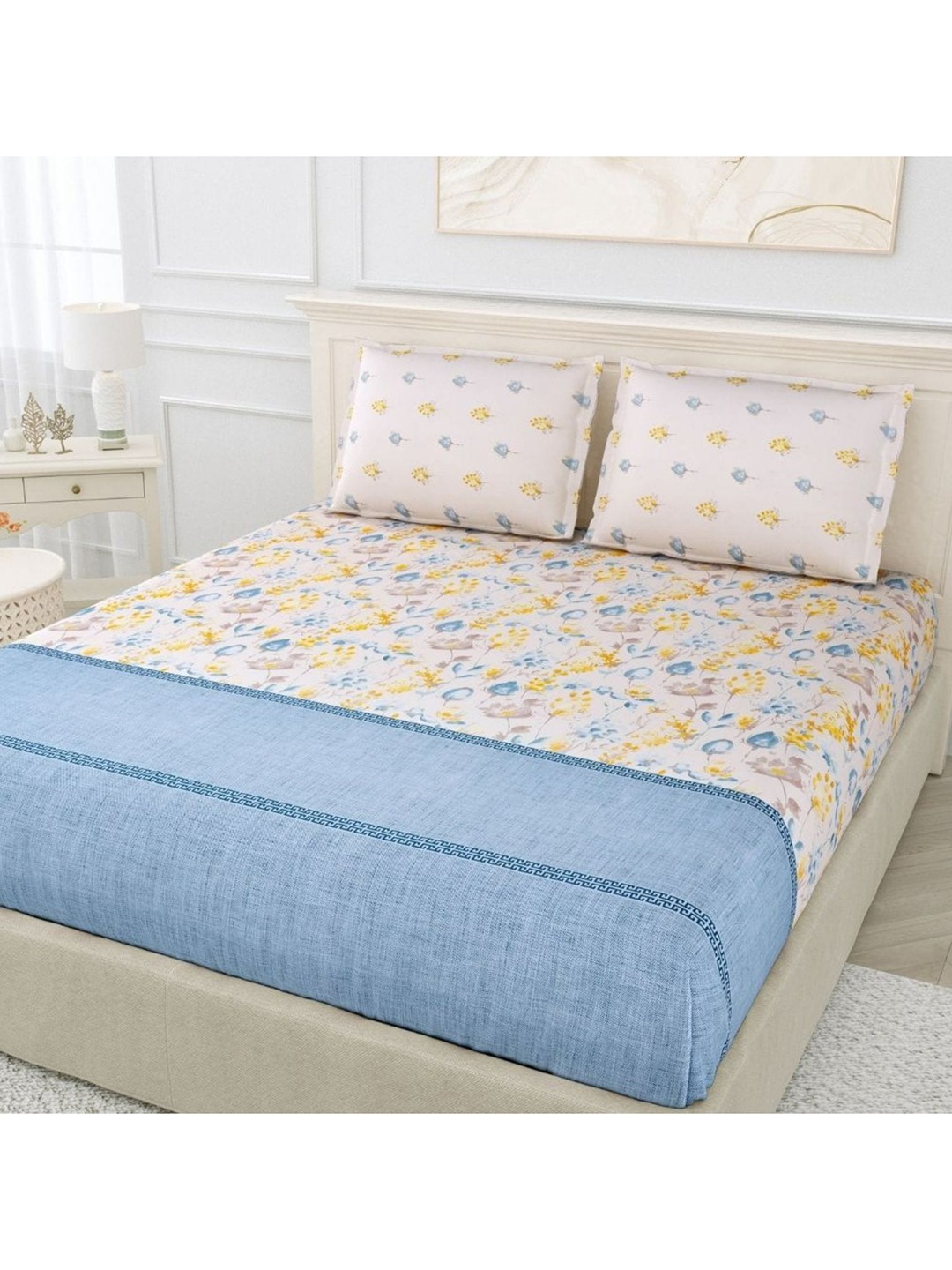 

haus & kinder Yellow & Grey Floral 186 TC King Bedsheet with 2 Pillow Covers