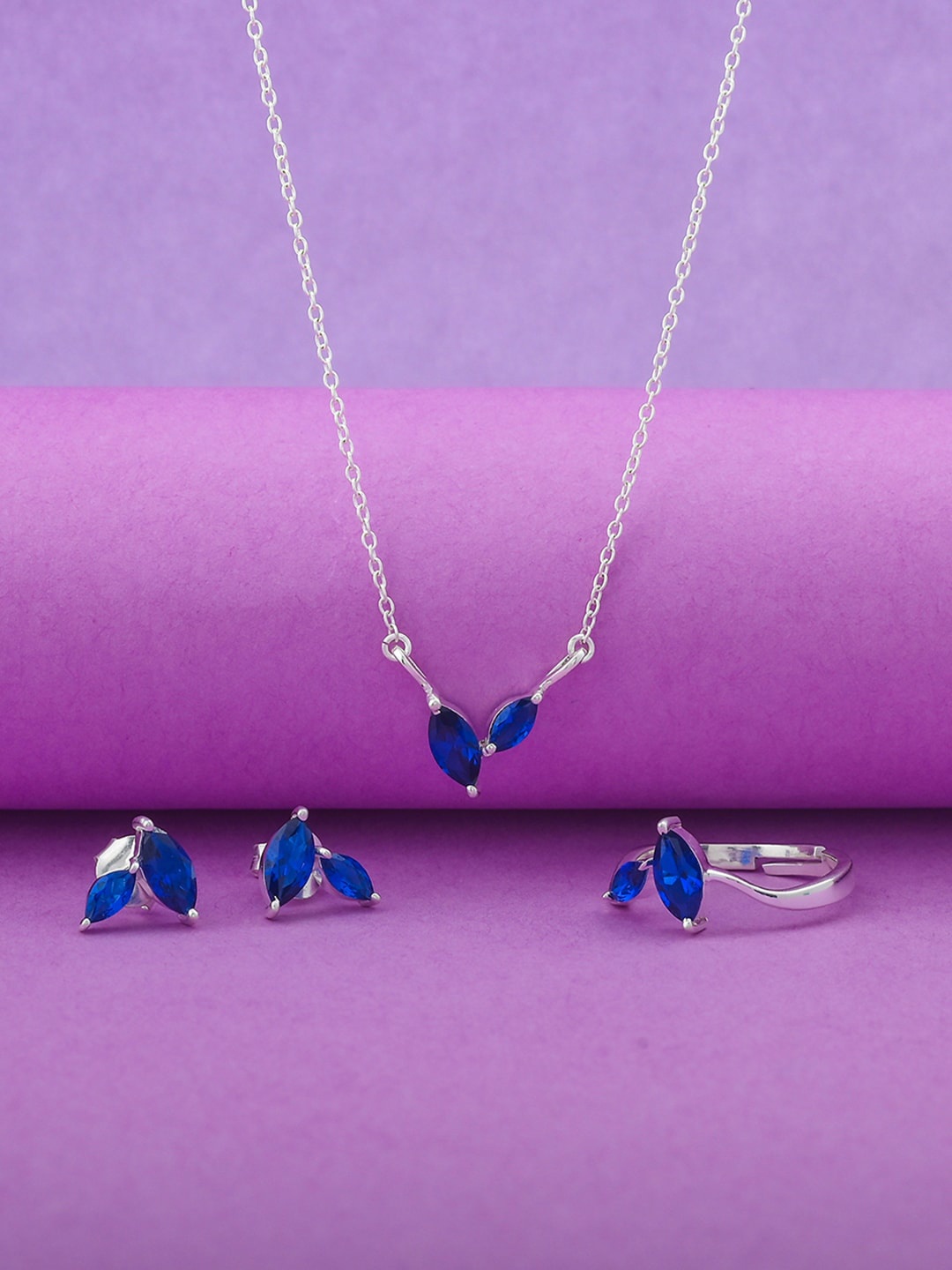 

Studio Voylla 925 Sterling Silver Toned Blue Stone Studded & Beaded Jewellery Set