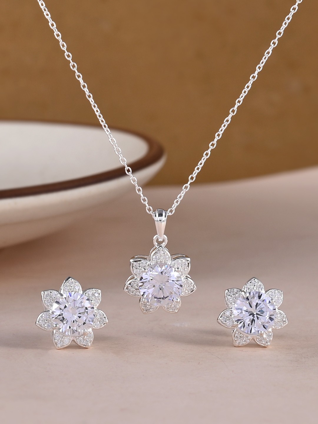 

Studio Voylla Women 925 Sterling Silver Stone Studded Floral Pendant & Earrings Set