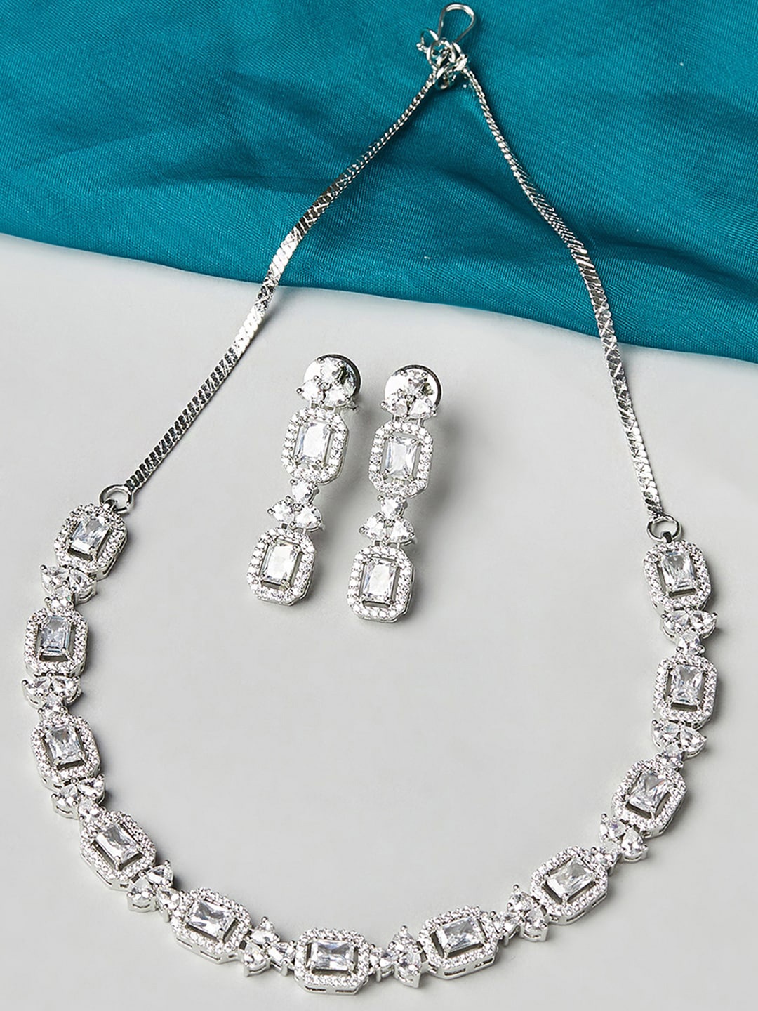 

Voylla Women Silver Plated & White Studded Jewellery Set
