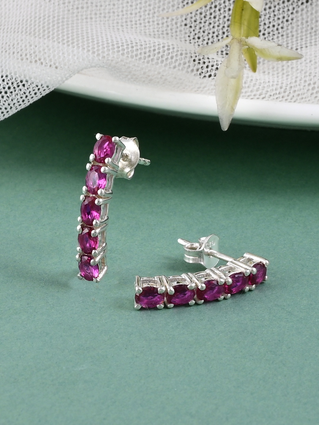 

Studio Voylla 925 Sterling Silver Contemporary Studs Earrings