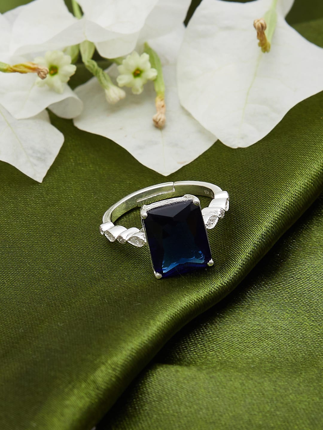 

Voylla Women Silver-Toned Blue Stone-Studded Ring