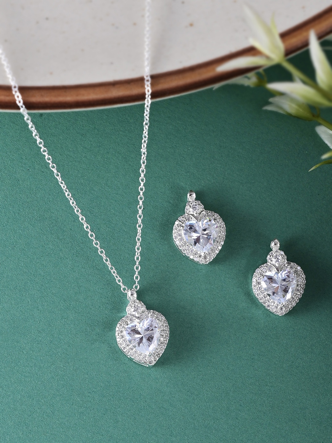 

Studio Voylla Women 925 Sterling Silver Stone Studded Pendant & Earrings Set