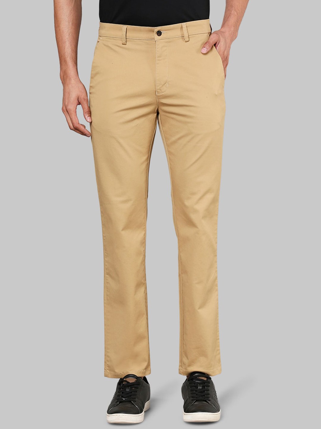 

Park Avenue Men Medium Khaki Solid Trousers