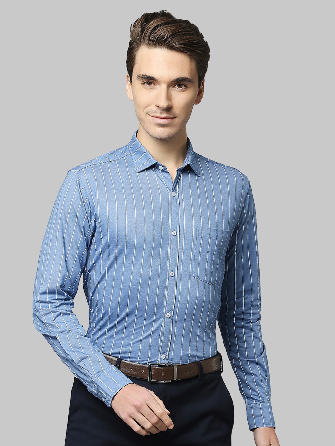 

Park Avenue Men Blue Slim Fit Striped Formal Shirt