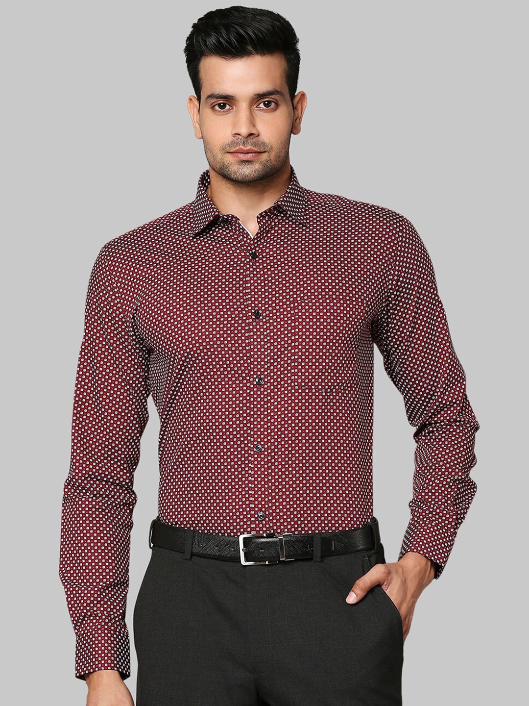 

Park Avenue Men Maroon Slim Fit Formal Shirt
