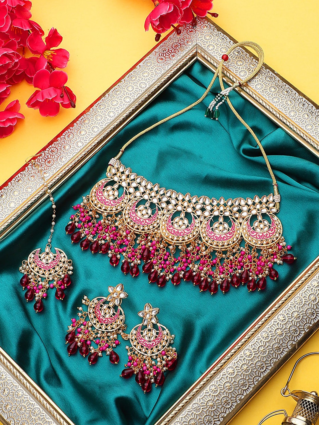 

STEORRA JEWELS Gold-Plated & Red Kundan-Studded Pearl Beaded Jewellery Set