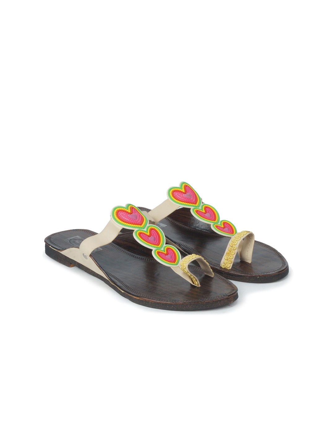 

The Desi Dulhan Women Cream-Coloured Embellished Leather Ethnic Flats