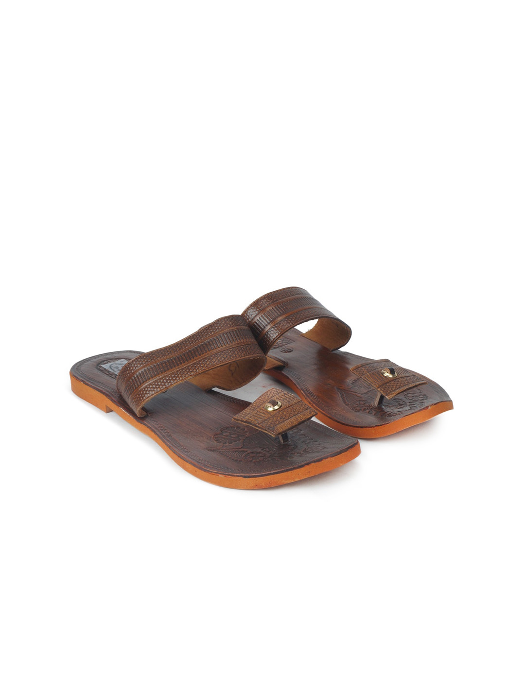 

The Desi Dulhan Women Brown Textured Leather Ethnic Flats