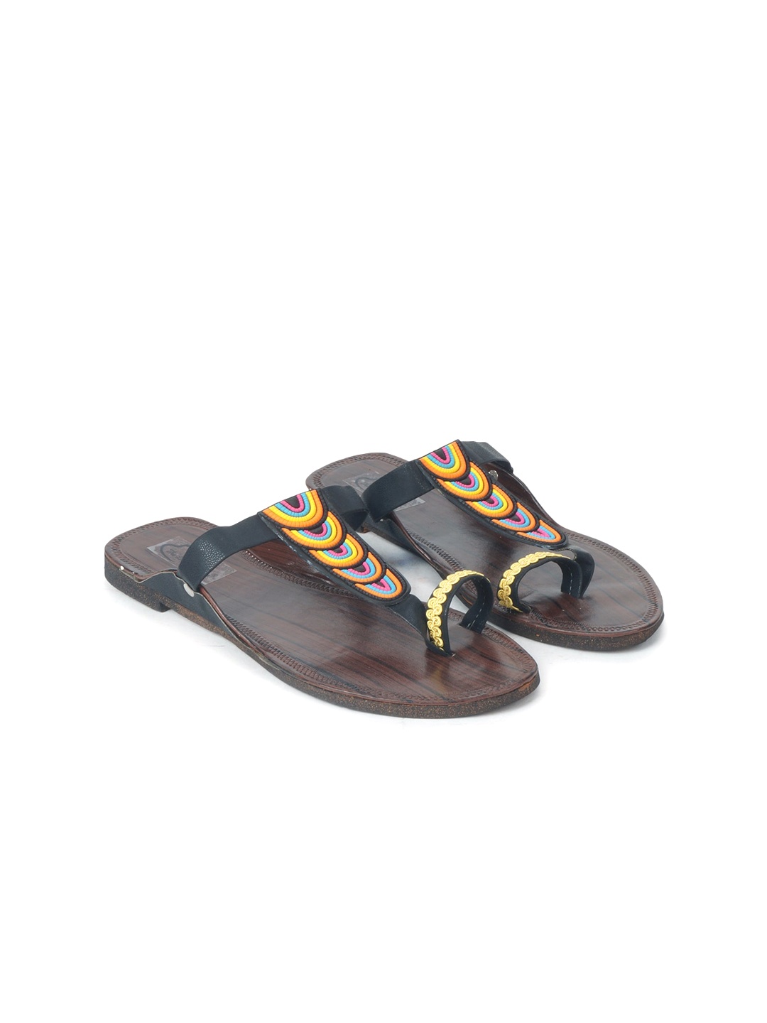 

The Desi Dulhan Women Black Printed Leather Ethnic Flats