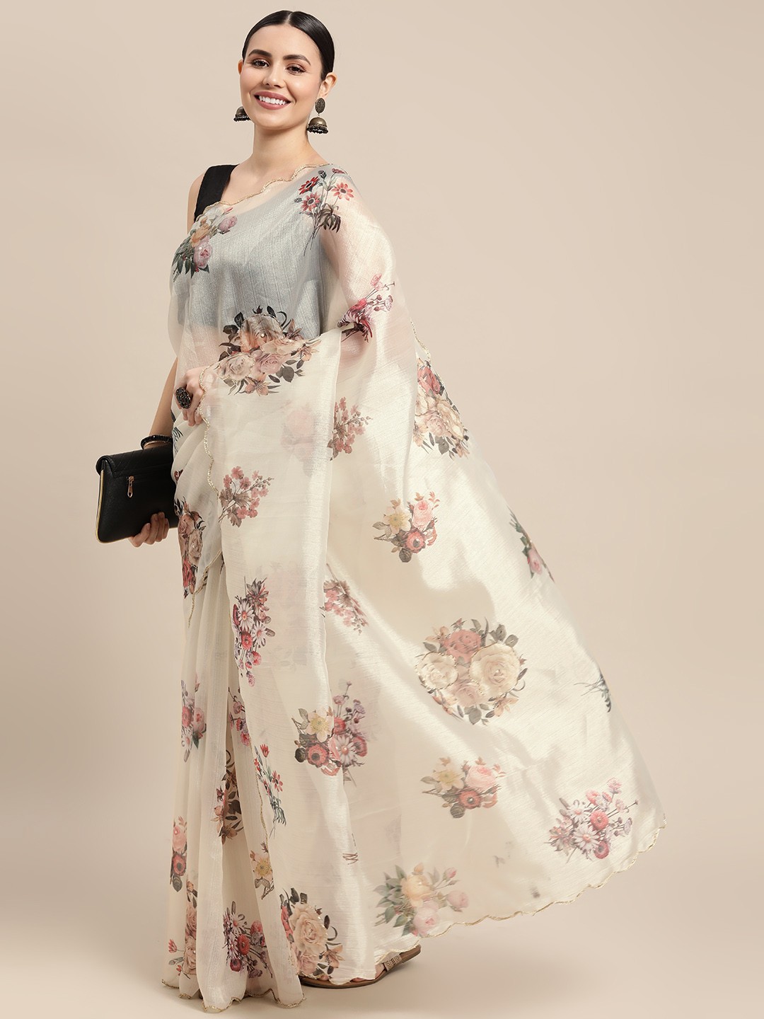 

VASTRANAND Cream-Coloured & Green Floral Organza Saree